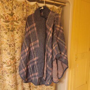 100% Wool sweater/poncho